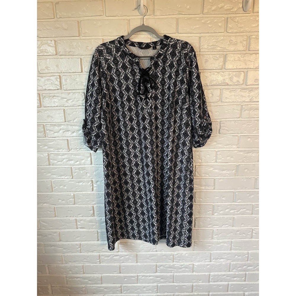 Mile Gabrielle 2X | Retro Bohoβ Shift Dress | Geometric Pattern Lace-Tie Top